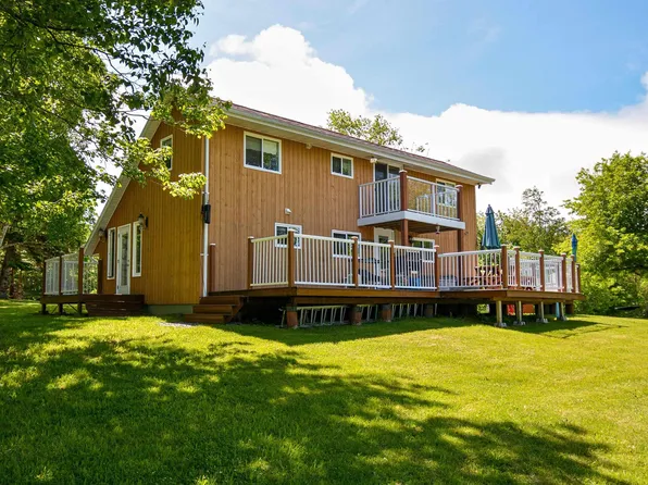 11217 Kempt Head Rd, Victoria, NS B1X 1L1