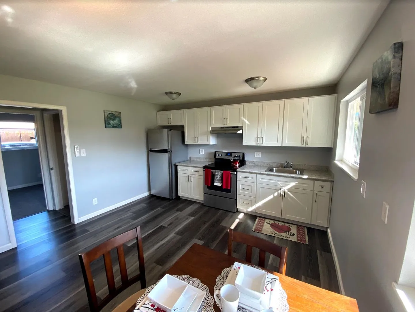 Monterey Apartments — Photo 2