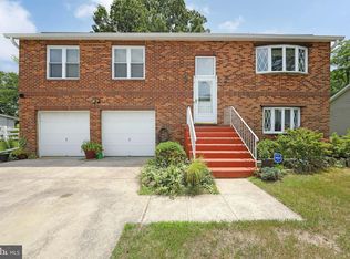111 Lotus Ln, Carneys Pt, NJ 08069