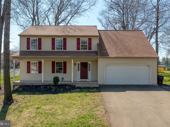 6 Money Hill Rd, Millersville, PA 17551