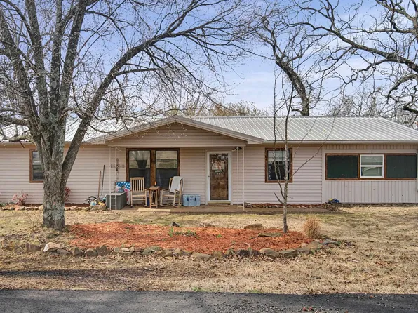 107 S West St, Letona, AR 72085
