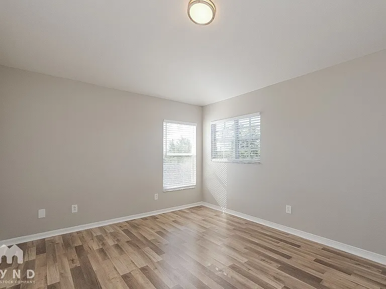 8131 Canterbury Lake Blvd — Photo 22