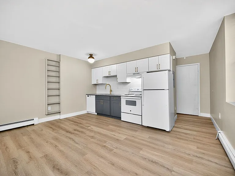 2148 Saint James Ave #2154 — Photo 4