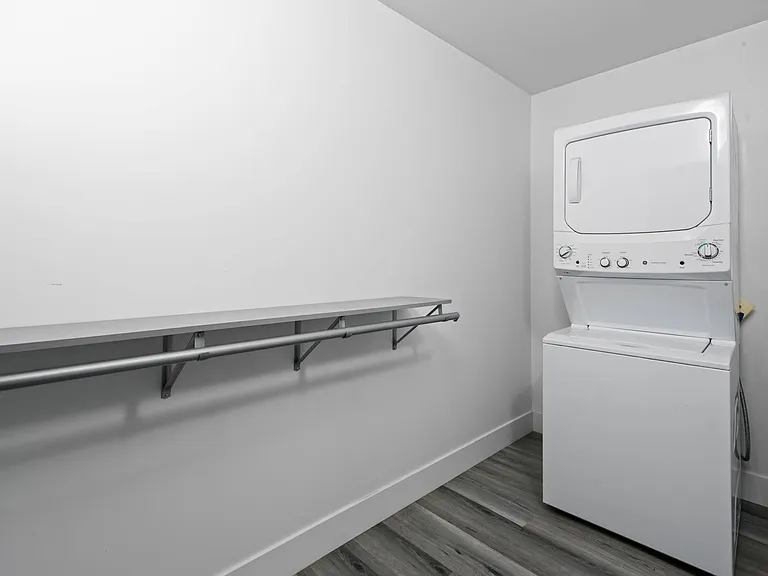 608 Hill St #3 — Photo 11