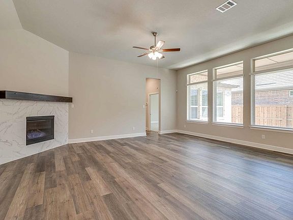 The RIverdale - Family Room