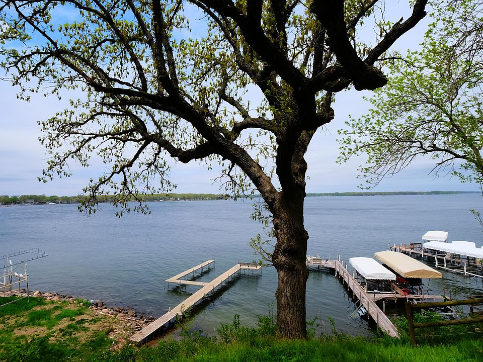 1011 Lake St, West Okoboji, IA 51351 Zillow