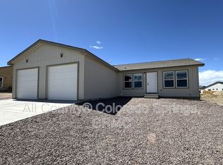 690 E Hahns Peak Ave, Pueblo, CO 81007