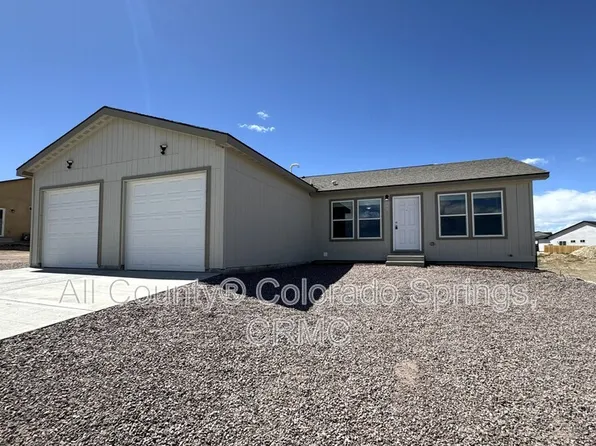 690 E Hahns Peak Ave, Pueblo, CO 81007