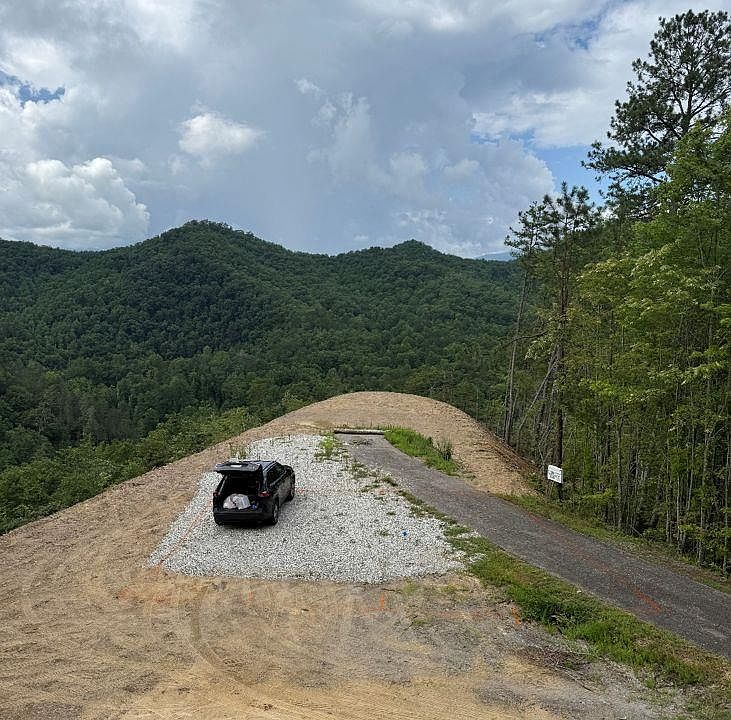 1st image of 275 Overlook Ridge Rd #57/6