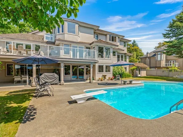 16672 77th Ave, Surrey, BC V4N 0L3