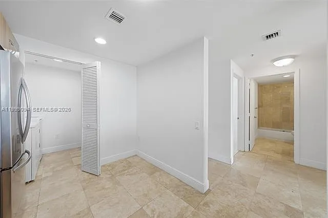 6305 Indian Creek Dr #5D — Photo 13