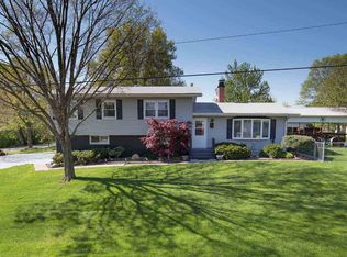 222 E 7th Ave, Colona, IL 61241