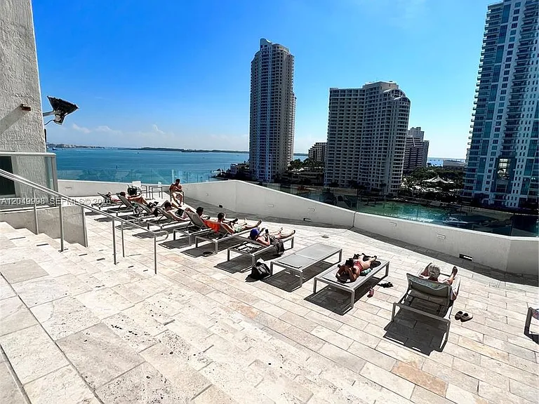 335 Biscayne Blvd #4207 — Photo 25