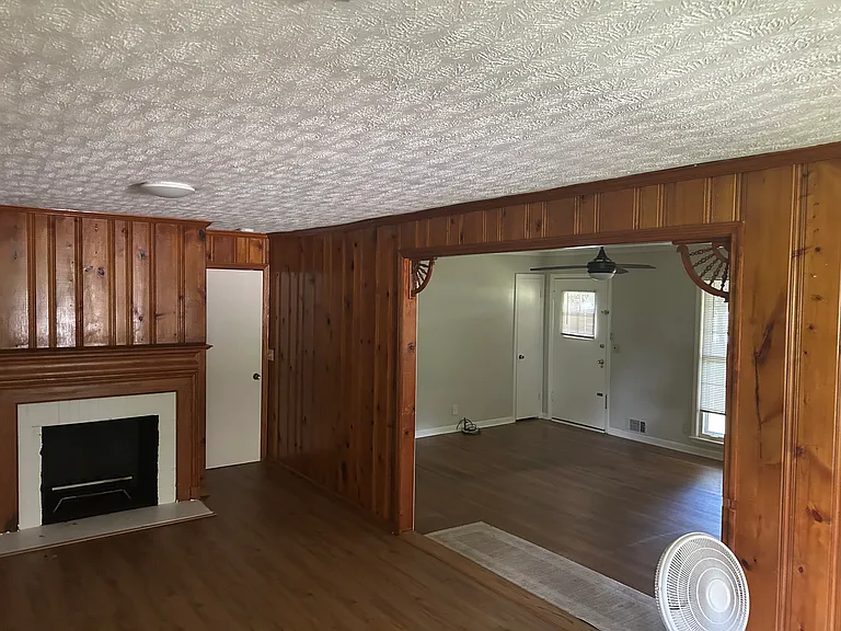 417 Dahlonega St — Photo 7