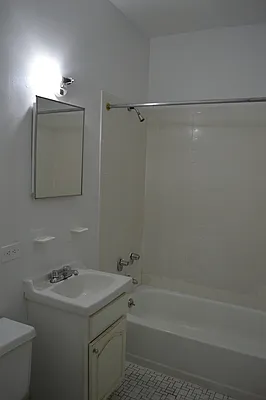 Rented by CoSo Apartments | media 35