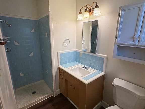 5th image of 1646 S Dollner St