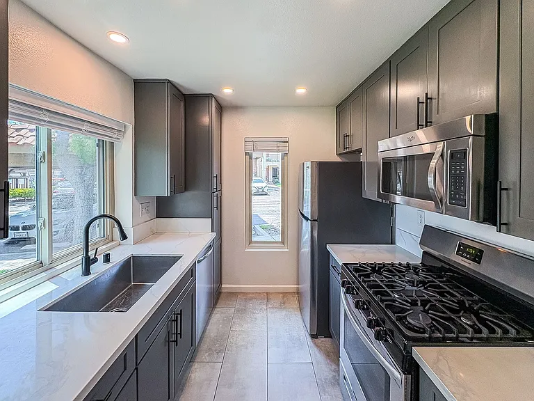 10734 Dabney Dr #61 — Photo 7