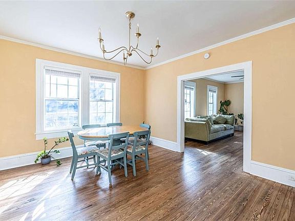 5th image of 201 E 10th St E