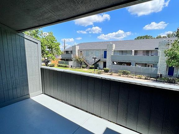 5th image of 9700 Leawood Blvd APT 1104