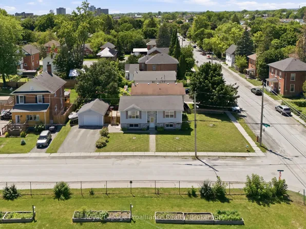 50 Octavia St, Belleville, ON K8P 3N9