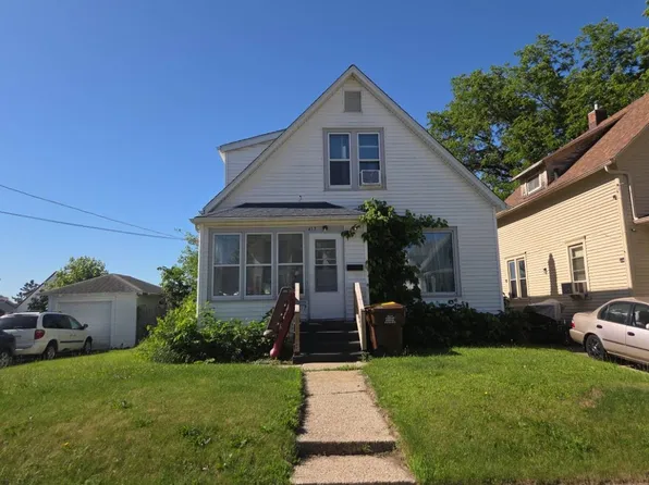817 W Homer St, Freeport, IL 61032