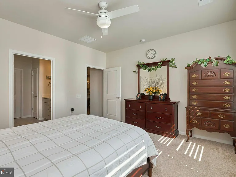 15563 Blue Lotus Ln — Photo 18