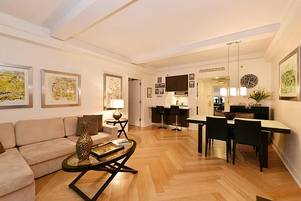 Sold by CitiSuites International Realty | media 2