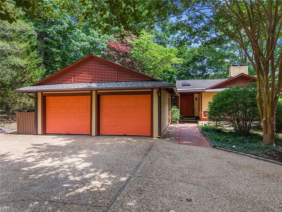1st image of 106 Black Oak Dr