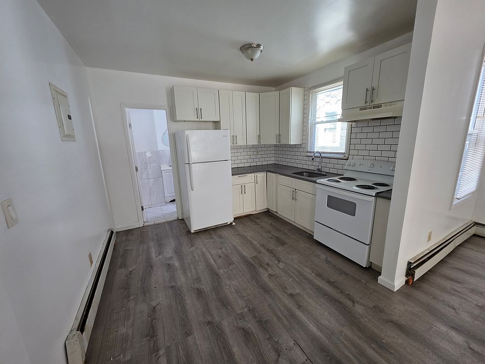 1st image of 18717 Linden Blvd APT 2F