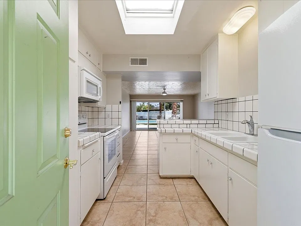 45875 Ocotillo Drive