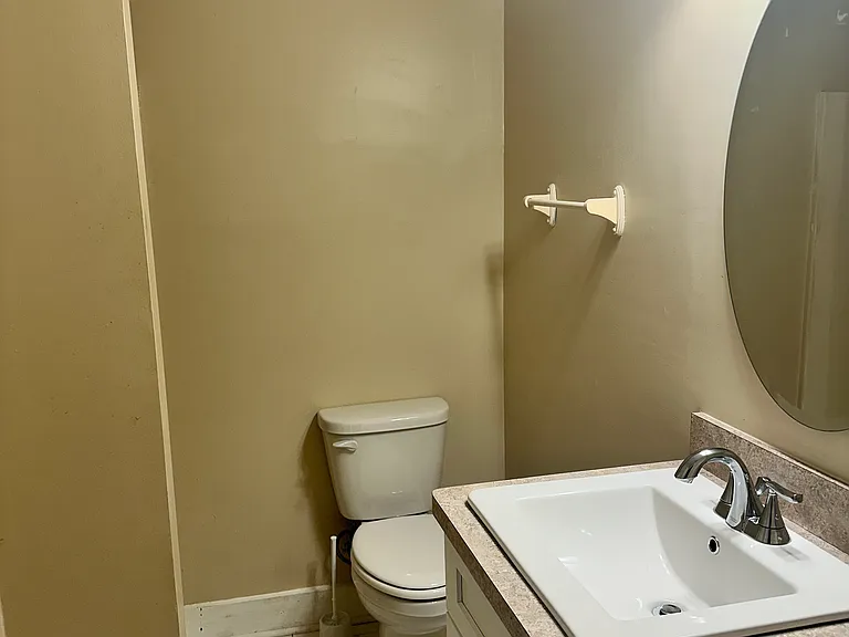 2138 Westlake Ave — Photo 2
