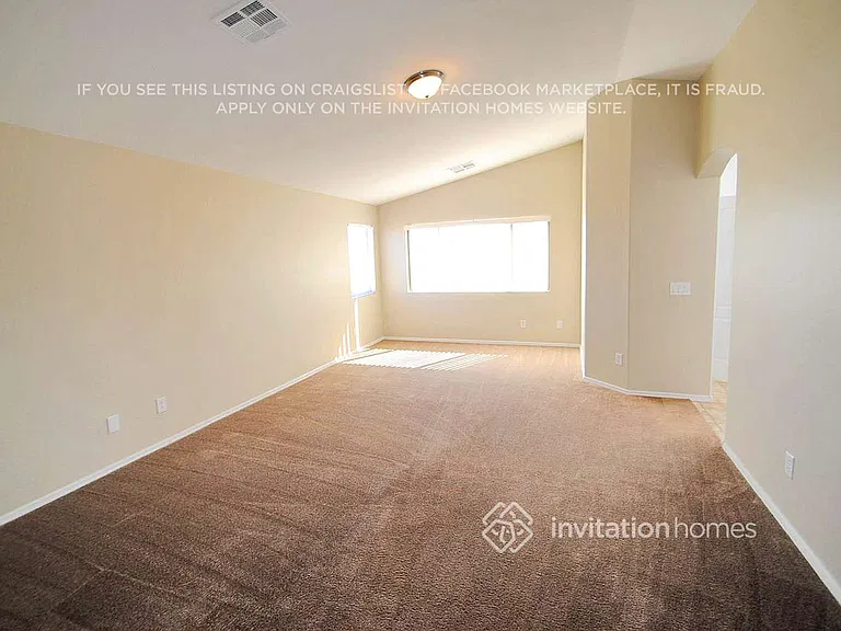 15439 W Cottonwood Cir — Photo 2