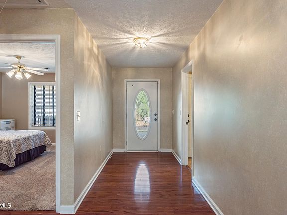 4th image of 1880 Elmhurst Way