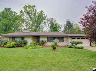 1112 White Hall Dr, Harrisburg, PA 17110