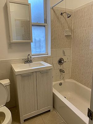 4th image of 3547 34th St APT 3