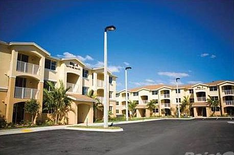 1st image of 13820 NE 3rd Ct APT 310