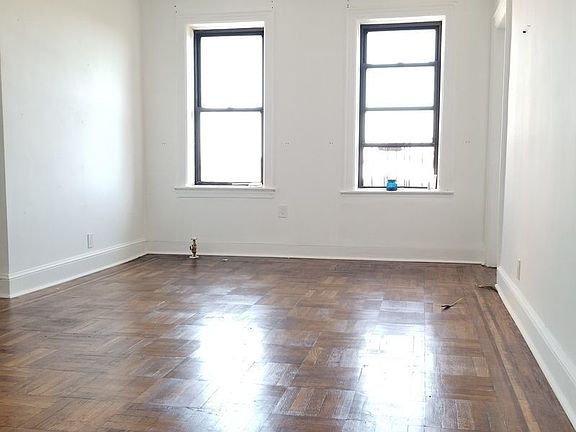 3rd image of 3215 41st St APT F1