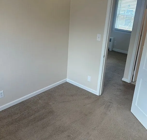 Shawomet Gardens Apartments — Photo 13