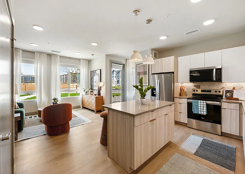 Rowlen Apartments