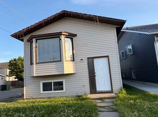 250 N Falmere Way NE, Calgary, AB T3J 2X6