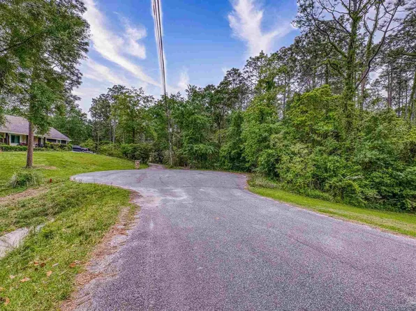 1253 Tecumseh Ct, Pensacola, FL 32514