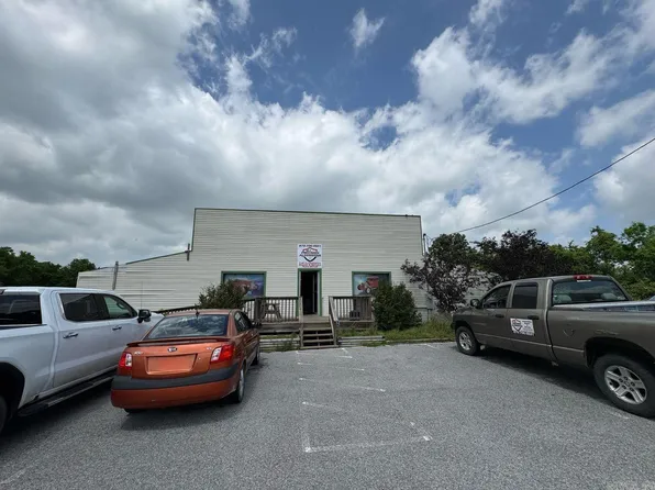 699 Ash Flat Dr, Ash Flat, AR 72513