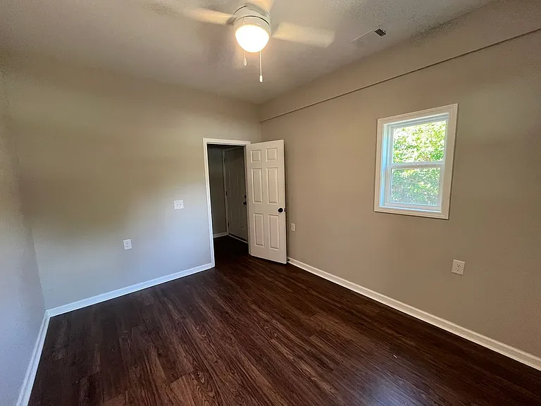 2102 Somerset Ave — Photo 27