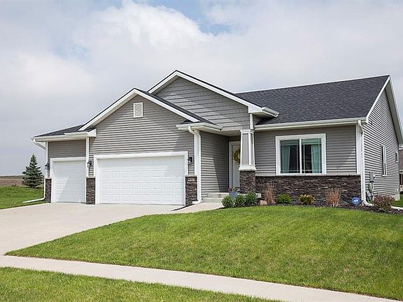 2nd image of 9783 Cedarwood Dr