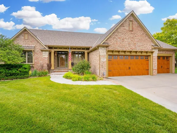 2461 N Peckham St, Wichita, KS 67228