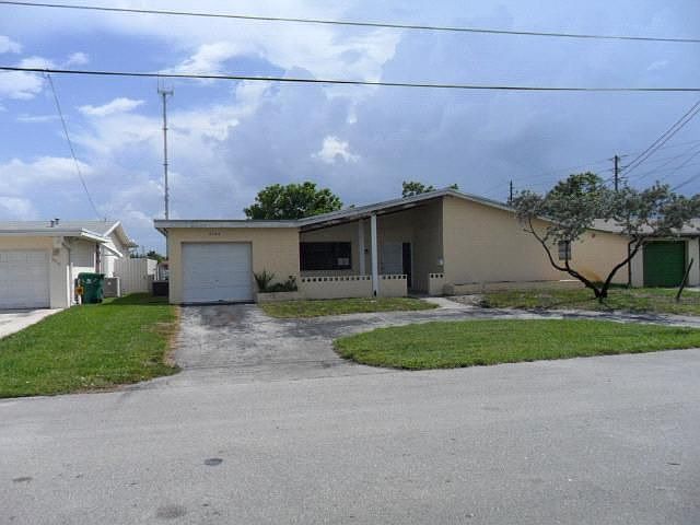 1st image of 6768 Dogwood Dr