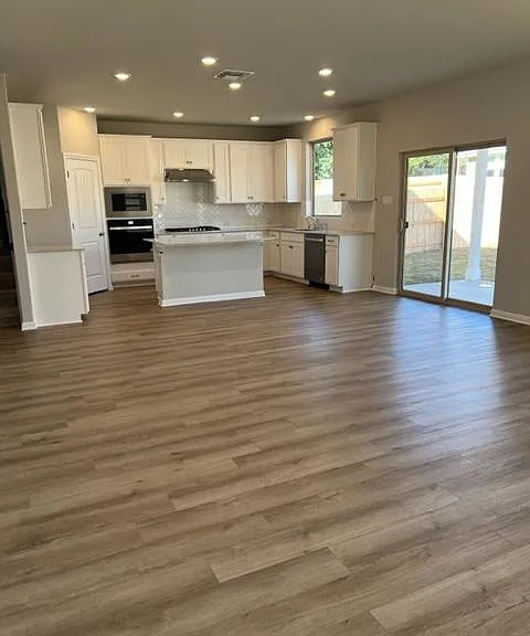 1006 Pinyon Cv — Photo 17