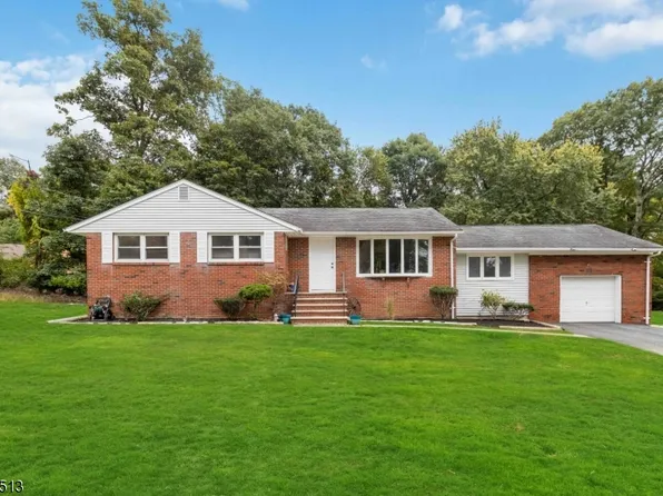 8 Nerewood Rd, Randolph Twp., NJ 07869