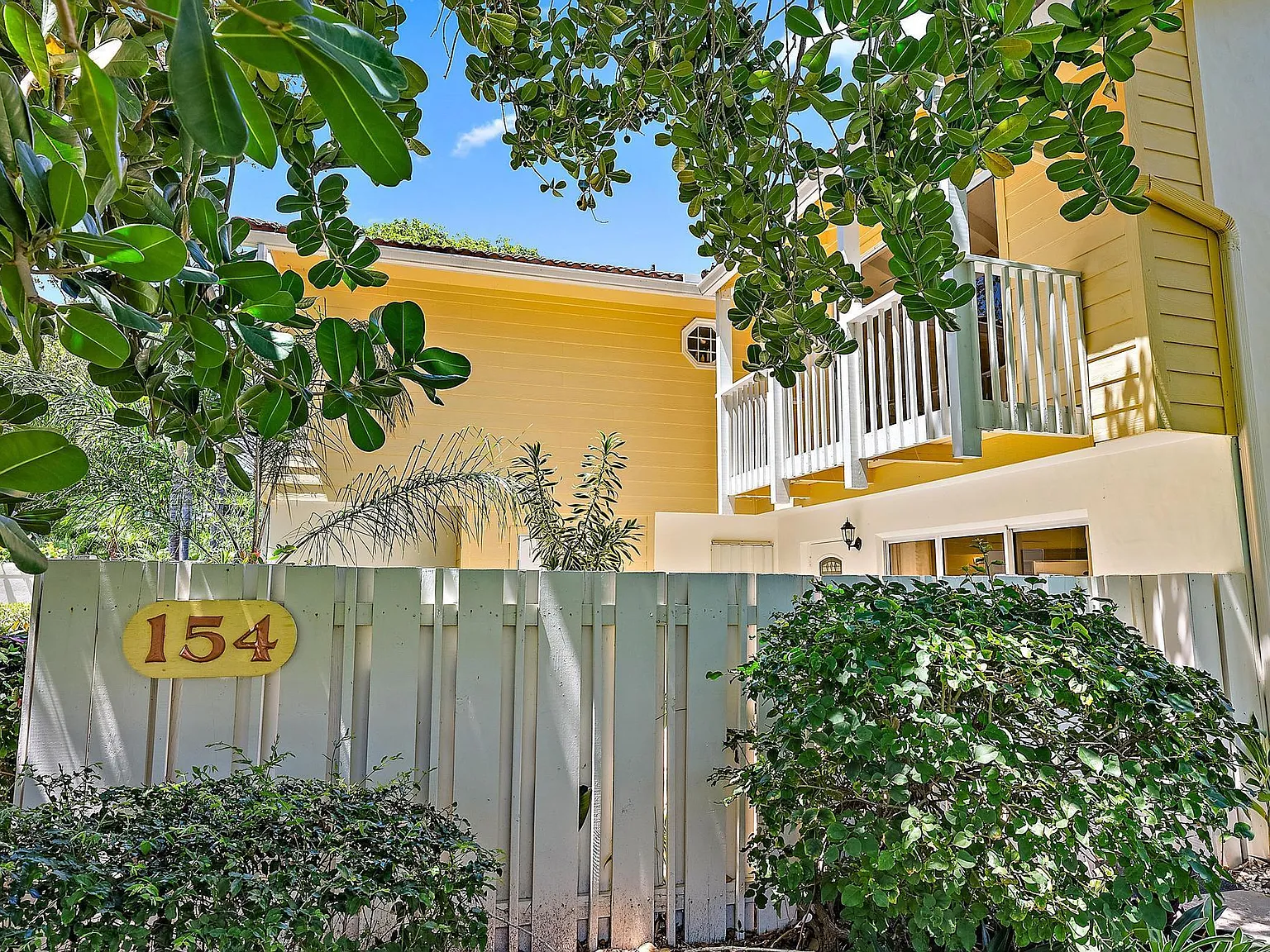 2 bed, 2.5 bath, 1250 sqft, $3,500 — Photo 1