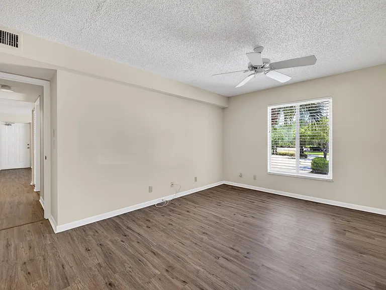 2512 SE Anchorage Cv #2 — Photo 22